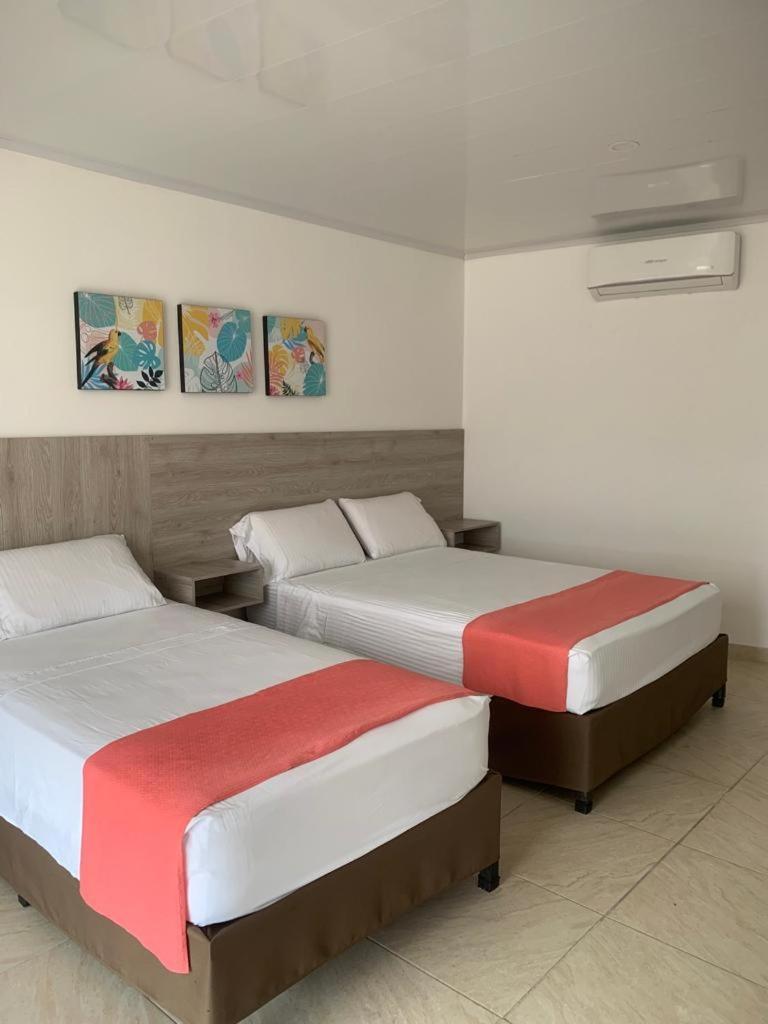 Hotel Inara Spa Girardot Kültér fotó